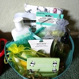 Bath and Body Beauty Basket